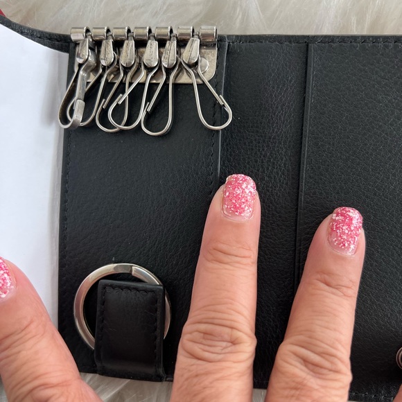 New w/o tag Authentic Salvatore Ferragamo Key Case - Picture 5 of 11